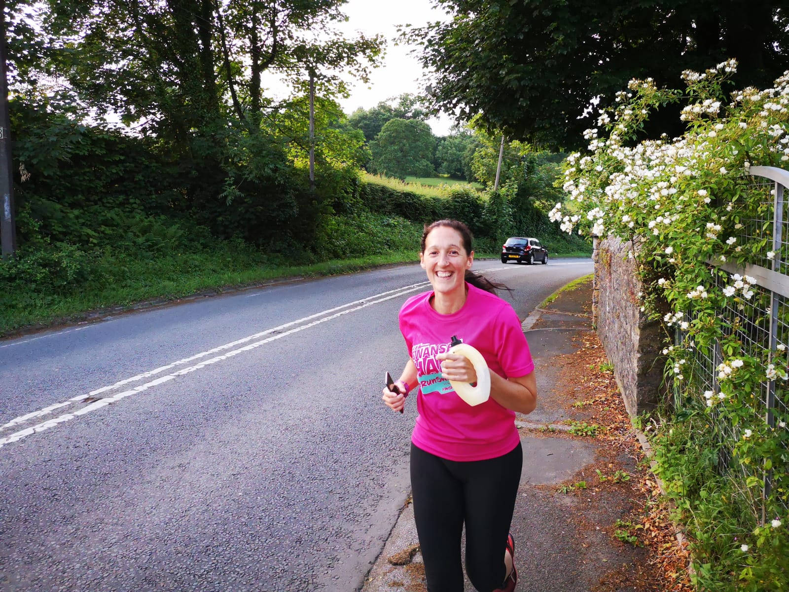 Sara Lucy Morgan Runner Sara Lucy Morgan Runner